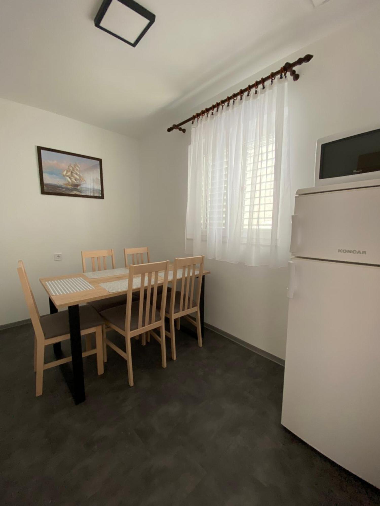Apartmani Pozega Паг Екстер'єр фото